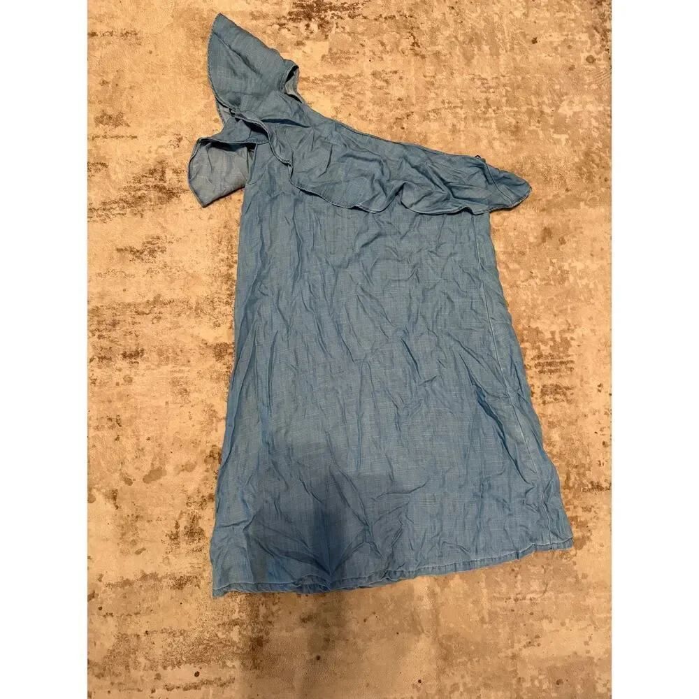 Gianni Bini "Dream On" Cold Shoulder Chambray Denim Dress Size Medium